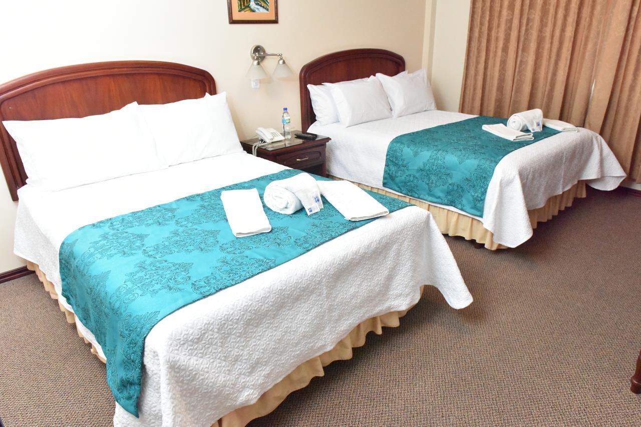 Hotel Makroz Латакунґа Екстер'єр фото