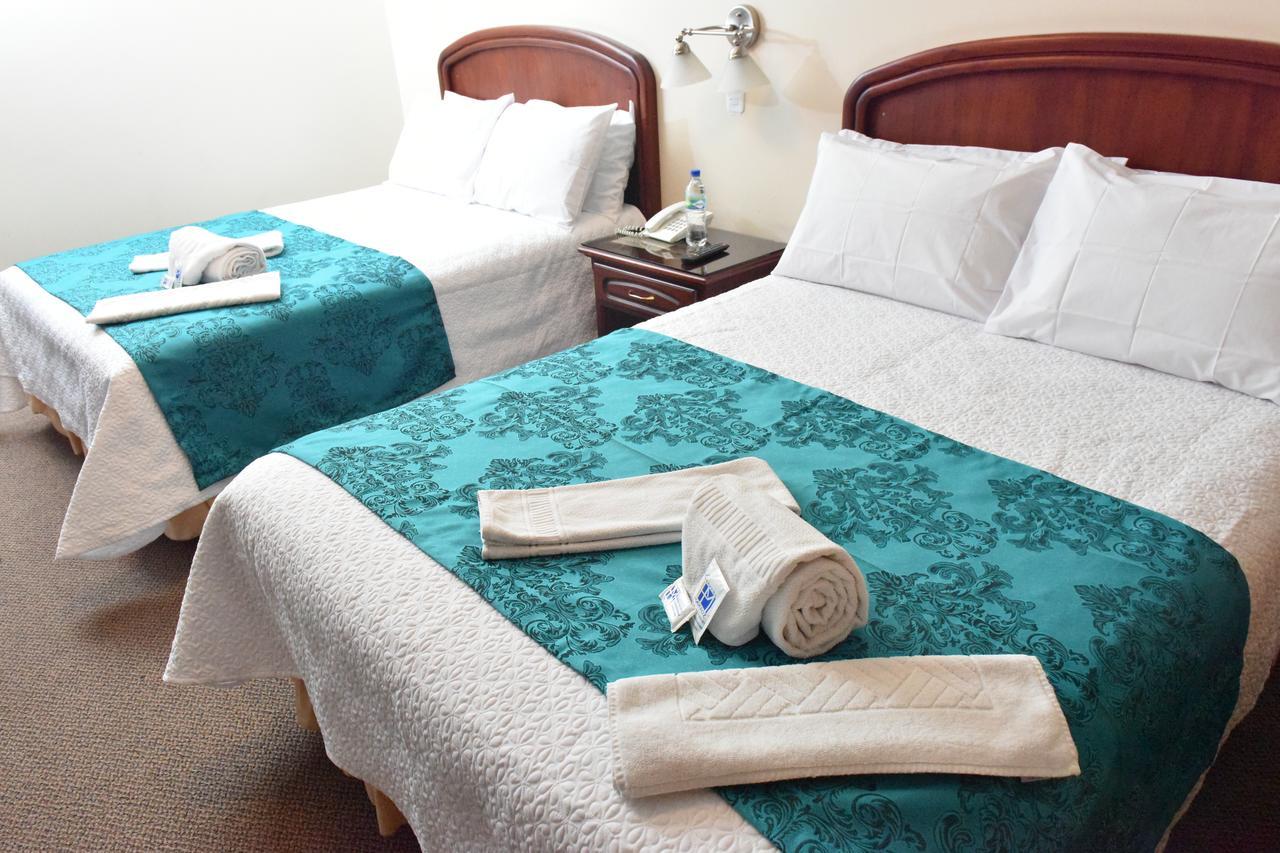 Hotel Makroz Латакунґа Екстер'єр фото